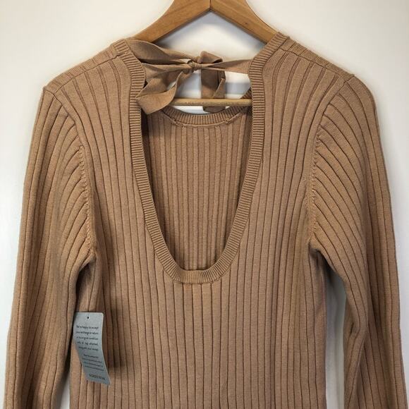 Wayf x BFF Hollie midi sweater dress tan - Medium - Picture 8 of 13